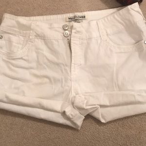 White shorts stretchy material 15